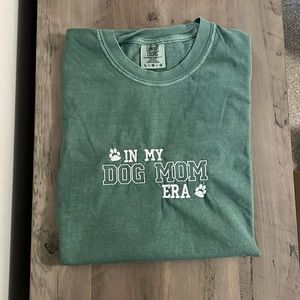 Brand New! Comfort Colors “In my dog mom era” T-shirt!
